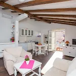 Relaxing Paulina With Balcony Apartment *