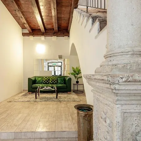 Relaxing Paulina With Balcony Apartment