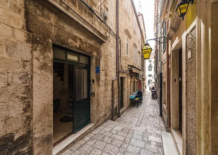 Relaxing Paulina With Balcony Διαμέρισμα *