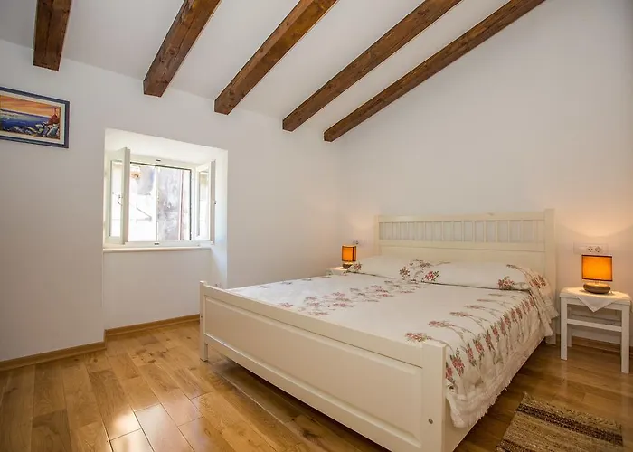 Relaxing Paulina With Balcony Apartamento *