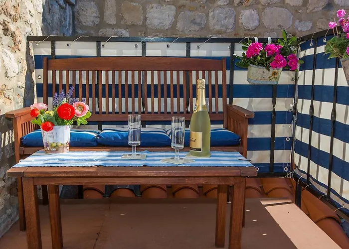 Relaxing Paulina With Balcony *