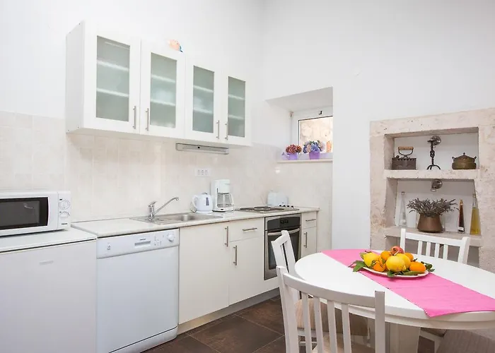 Relaxing Paulina With Balcony Διαμέρισμα *