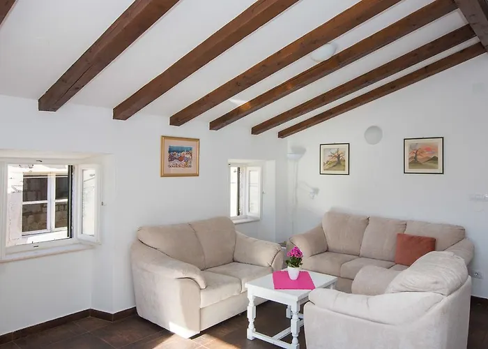 Relaxing Paulina With Balcony *