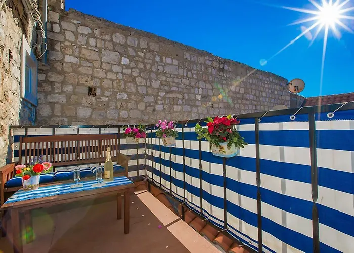 Relaxing Paulina With Balcony * Ντουμπρόβνικ